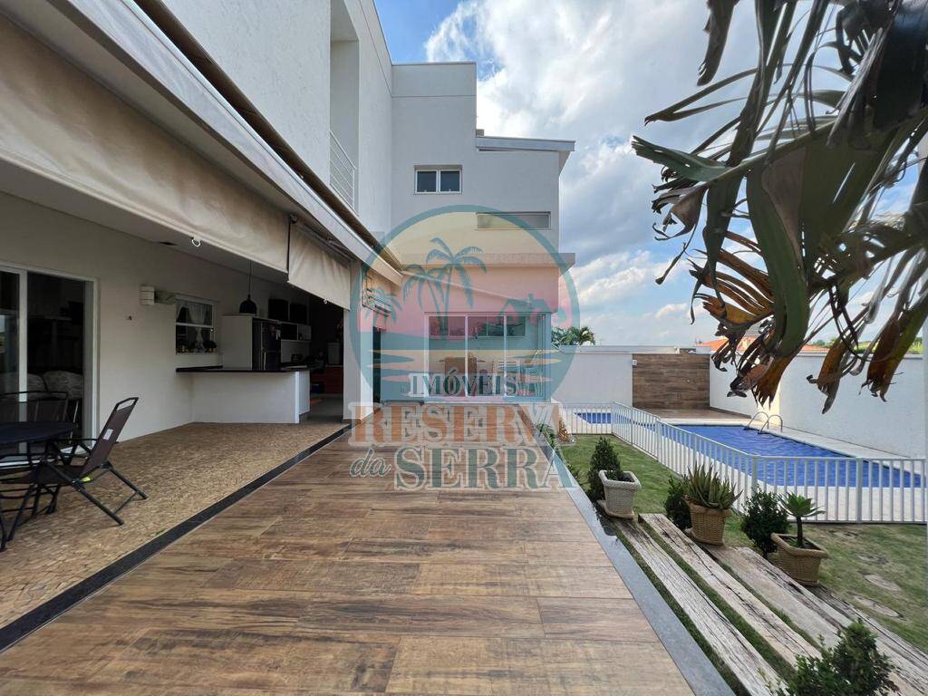 Casa de Condomínio à venda com 4 quartos, 126m² - Foto 1