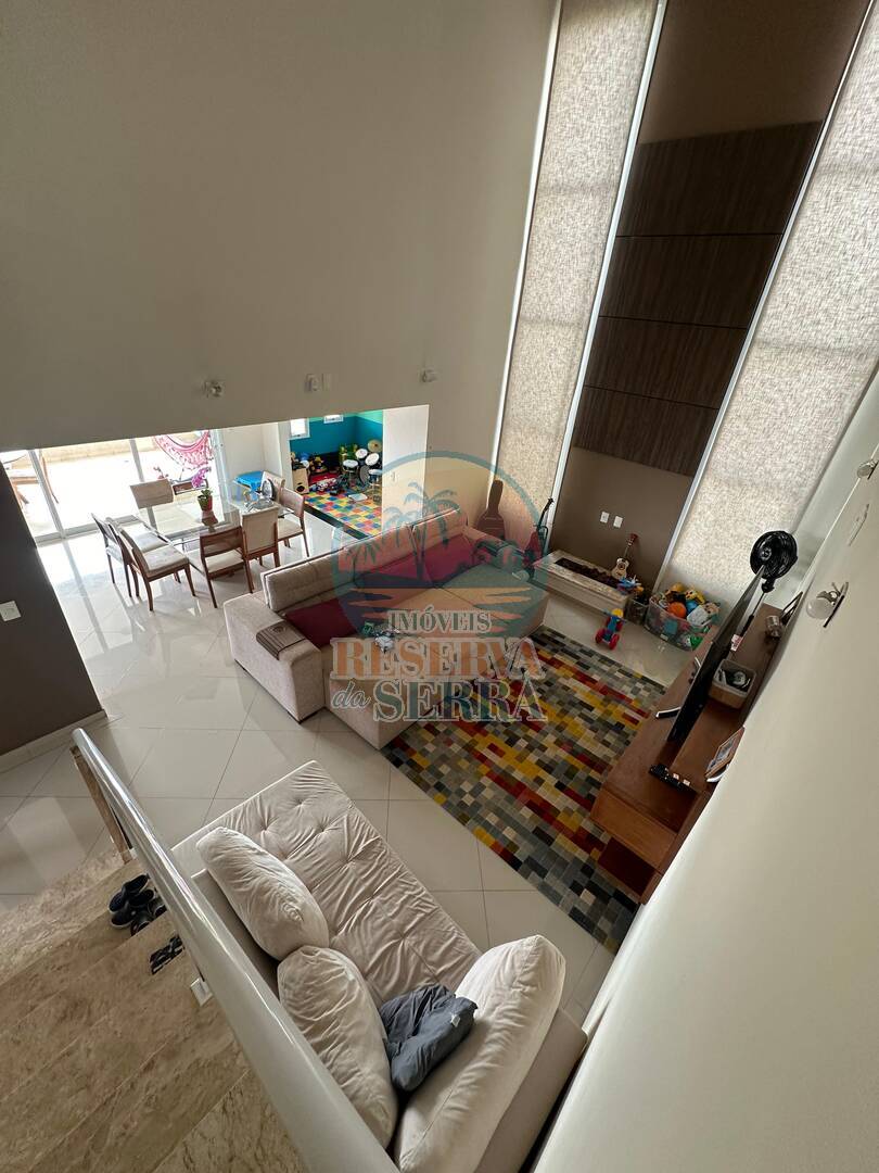 Casa de Condomínio à venda e aluguel com 4 quartos, 330m² - Foto 1