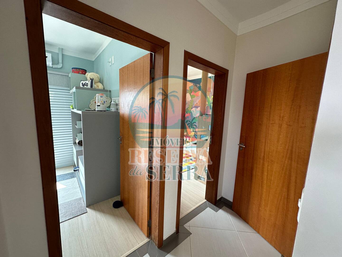 Casa de Condomínio à venda e aluguel com 4 quartos, 330m² - Foto 27